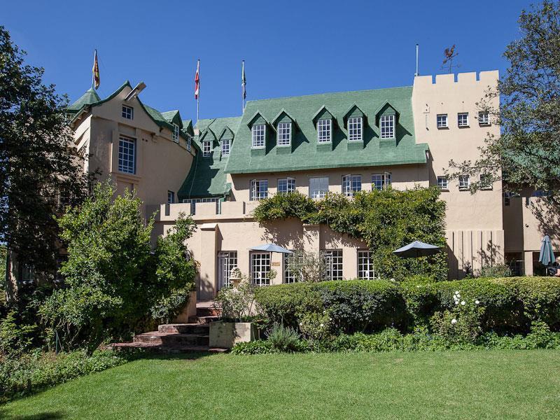 Chartwell Castle & Guest House Exteriör bild